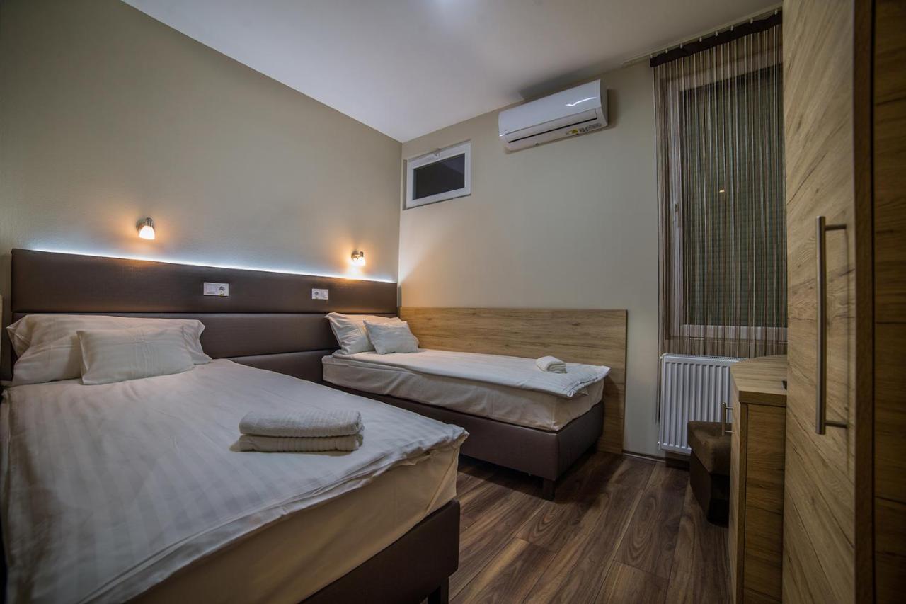 Sztár Motel Étterem Balassagyarmat Exterior foto